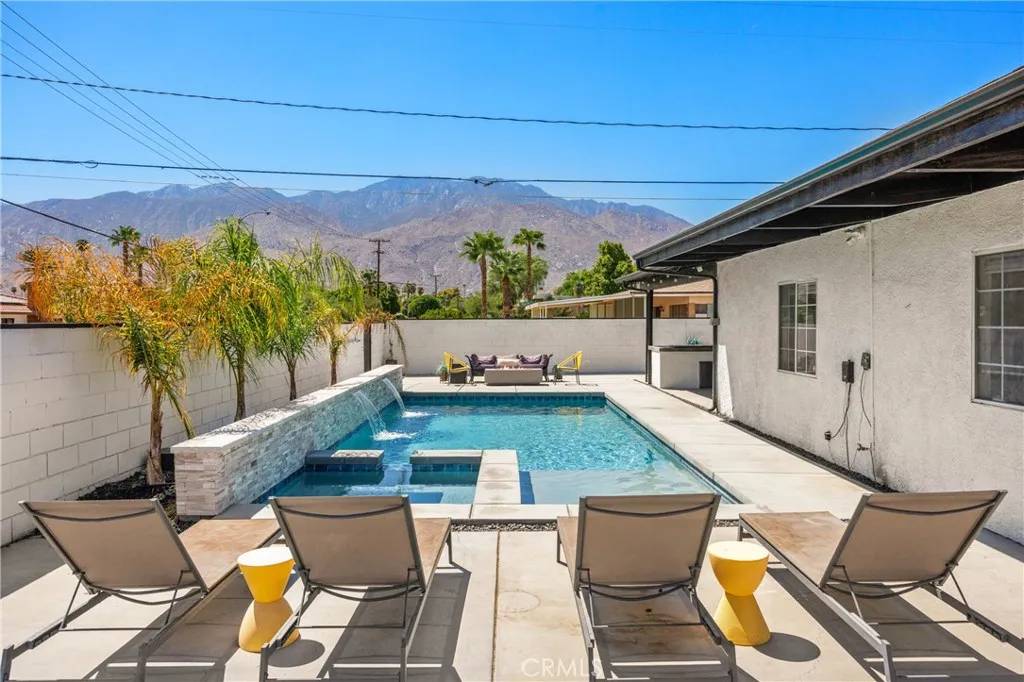 Palm Springs, CA 92264,589 S Mountain View Drive