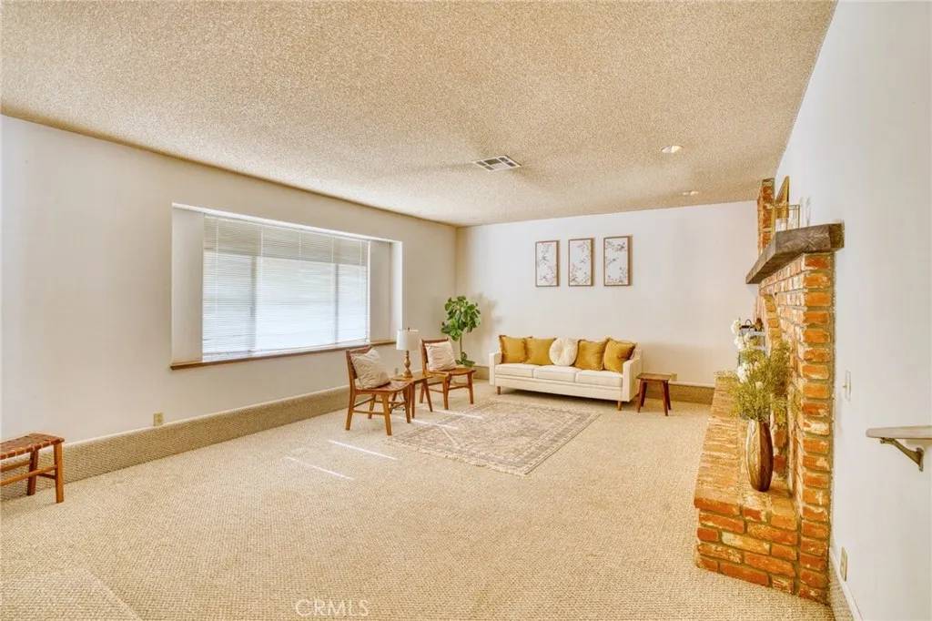 Lancaster, CA 93536,43320 41st Street West