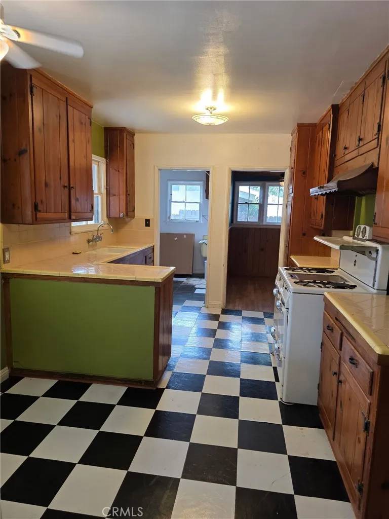 Northridge, CA 91325,7700 Lasaine Avenue