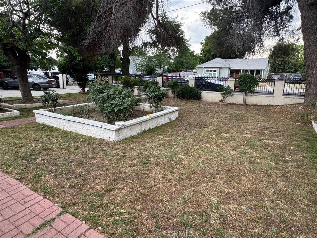 Reseda, CA 91335,7518 Beckford Avenue