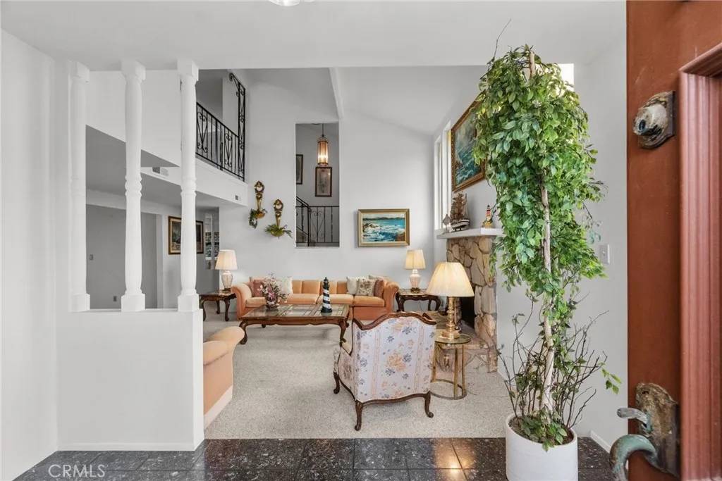 Ventura, CA 93001,1277 Devon Lane