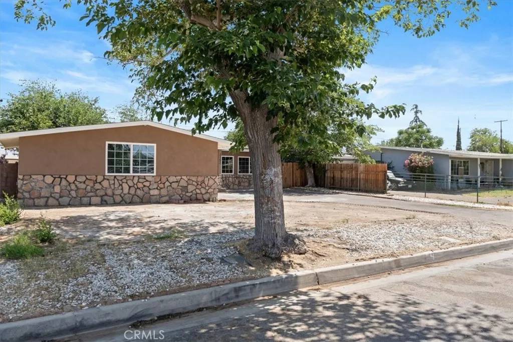 Palmdale, CA 93550,2152 E Avenue Q5