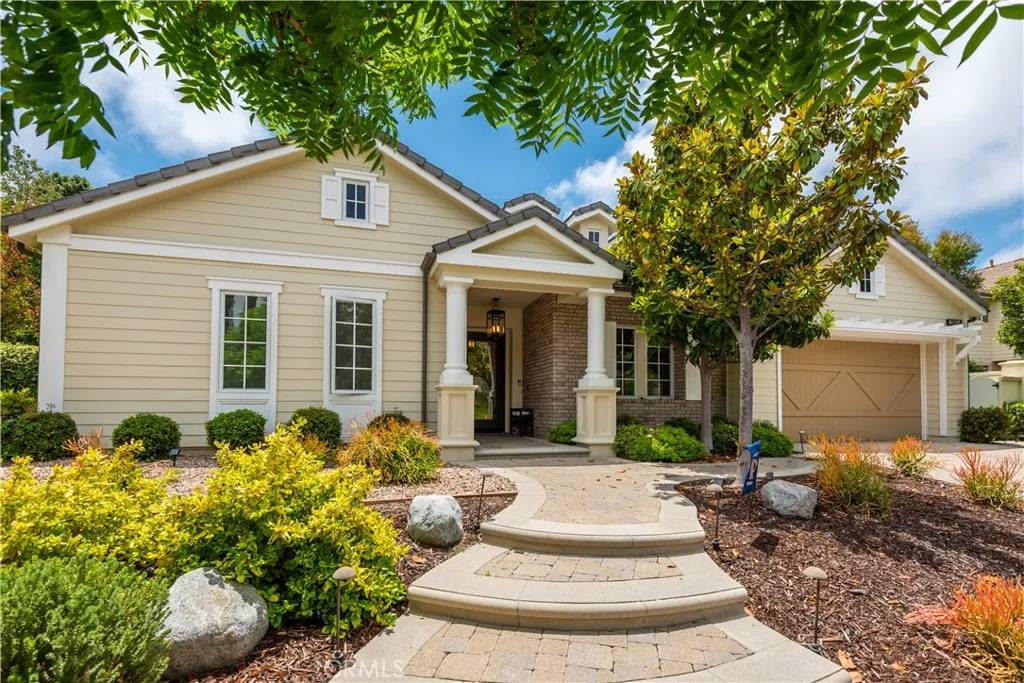 Calabasas, CA 91302,25410 PRADO DE LAS BELLOTAS