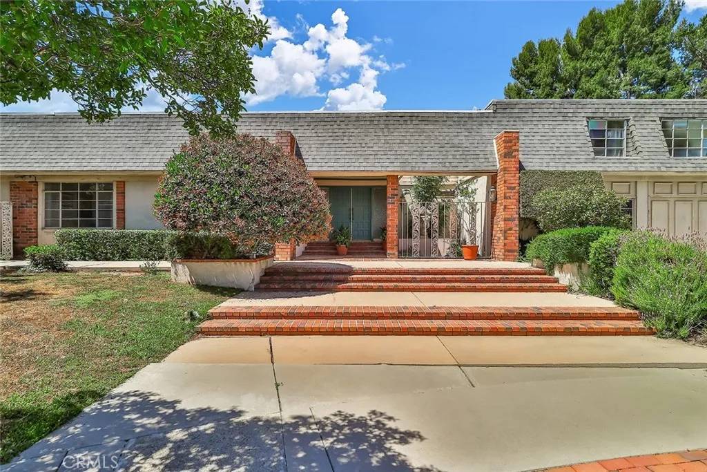 Northridge, CA 91325,17154 Marilla Street