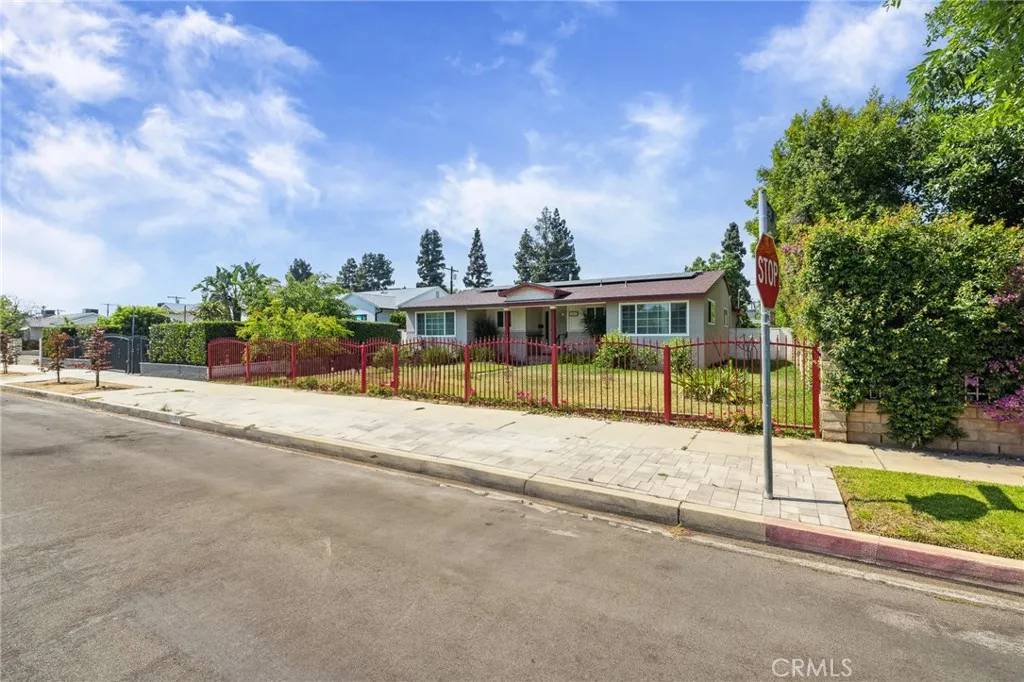 Mission Hills (san Fernando), CA 91345,14857 Tuba Street