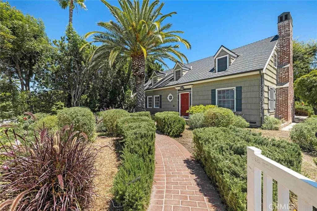 Sherman Oaks, CA 91403,15454 Sutton Street