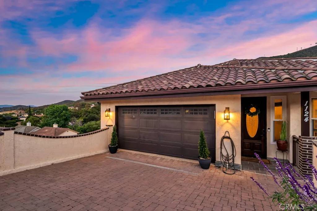 Newbury Park, CA 91320,1124 Kathleen Drive