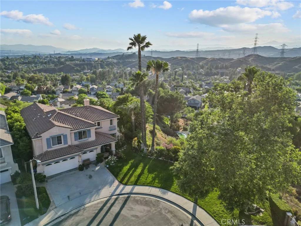 Saugus, CA 91390,22440 Skylake Place