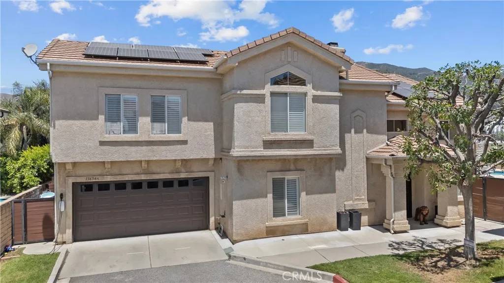 Sylmar, CA 91342,13654 Dronfield Avenue