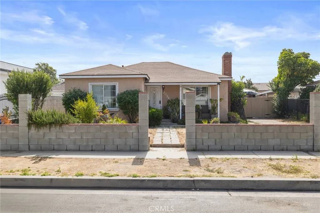 North Hollywood, CA 91605,8054 Rhodes Avenue