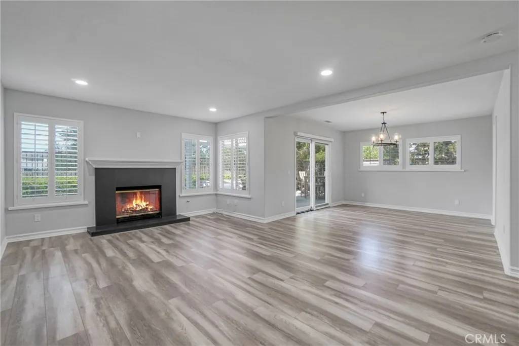 Valencia, CA 91355,26433 Emerald Dove Drive