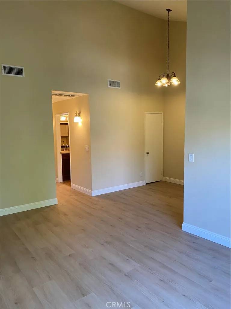 Canyon Country, CA 91387,27979 Sarabande Lane #250