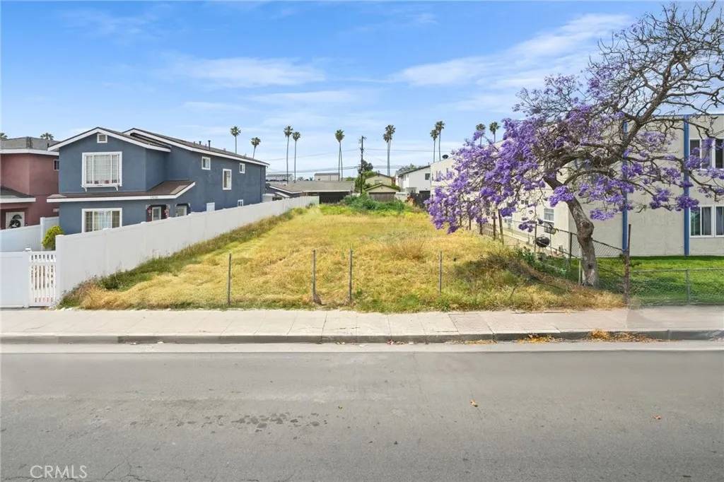 Harbor City, CA 90710,1414 253rd