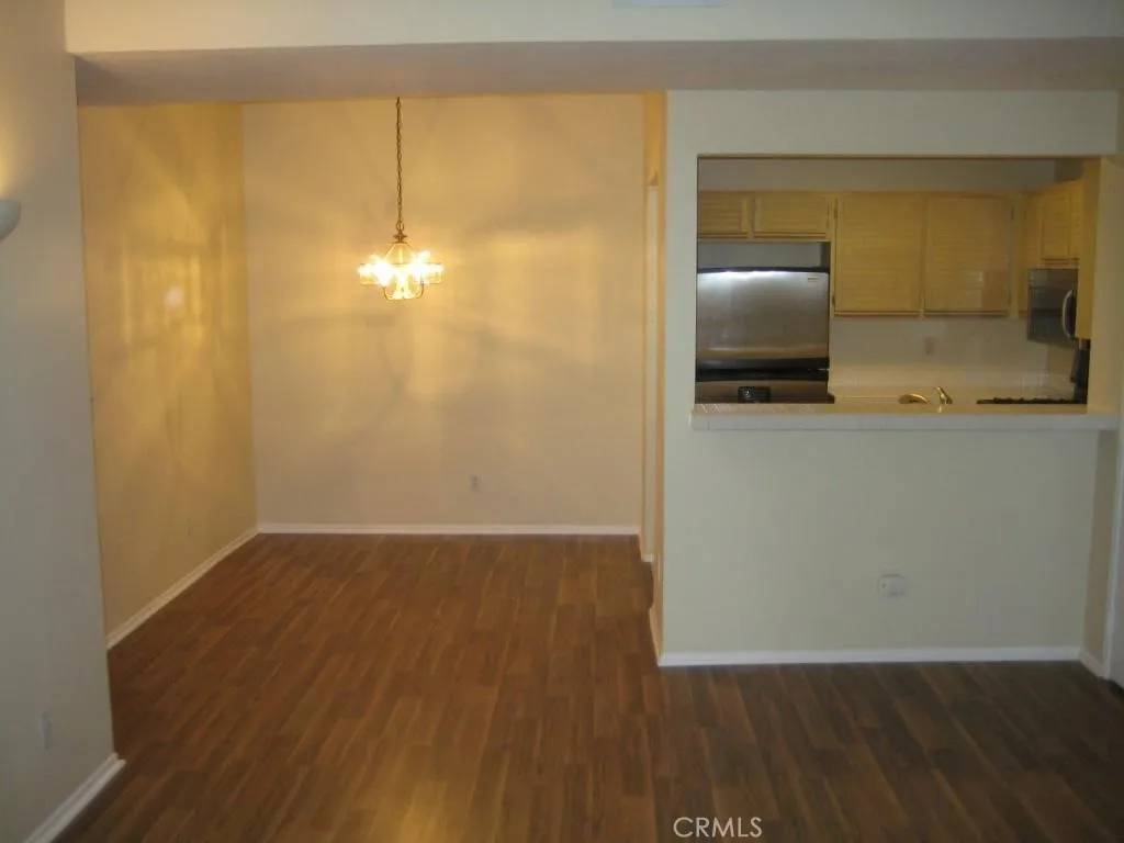 Valencia, CA 91355,24105 Del Monte Drive #452