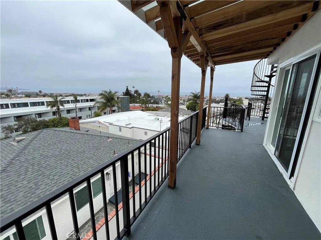 Hermosa Beach, CA 90254,945 Montgomery Drive