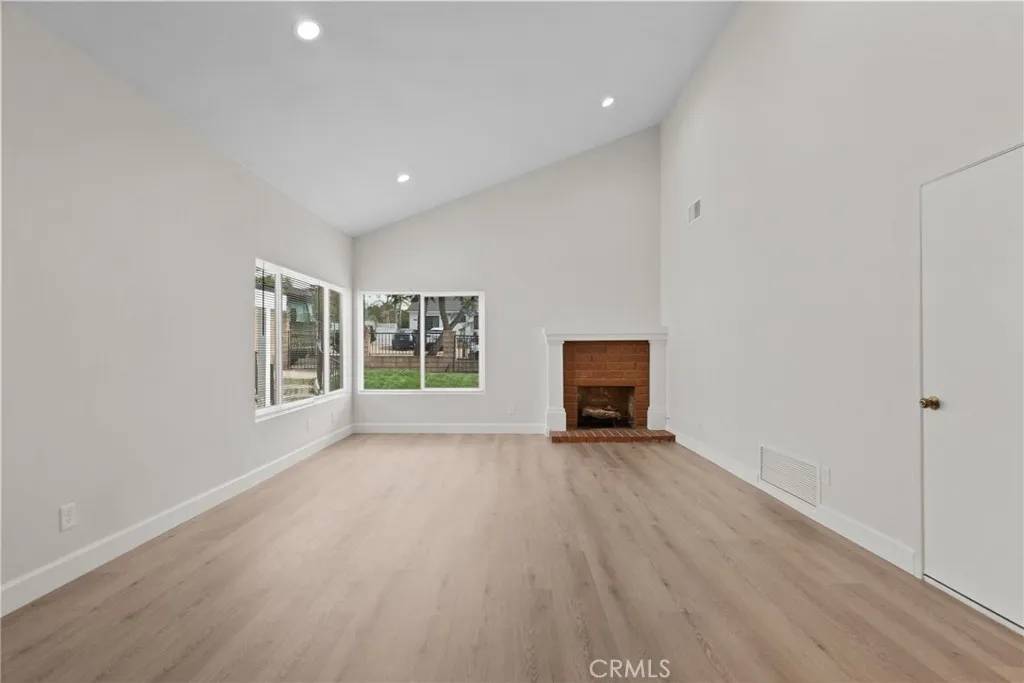 Sunland, CA 91040,8119 Graystone Street