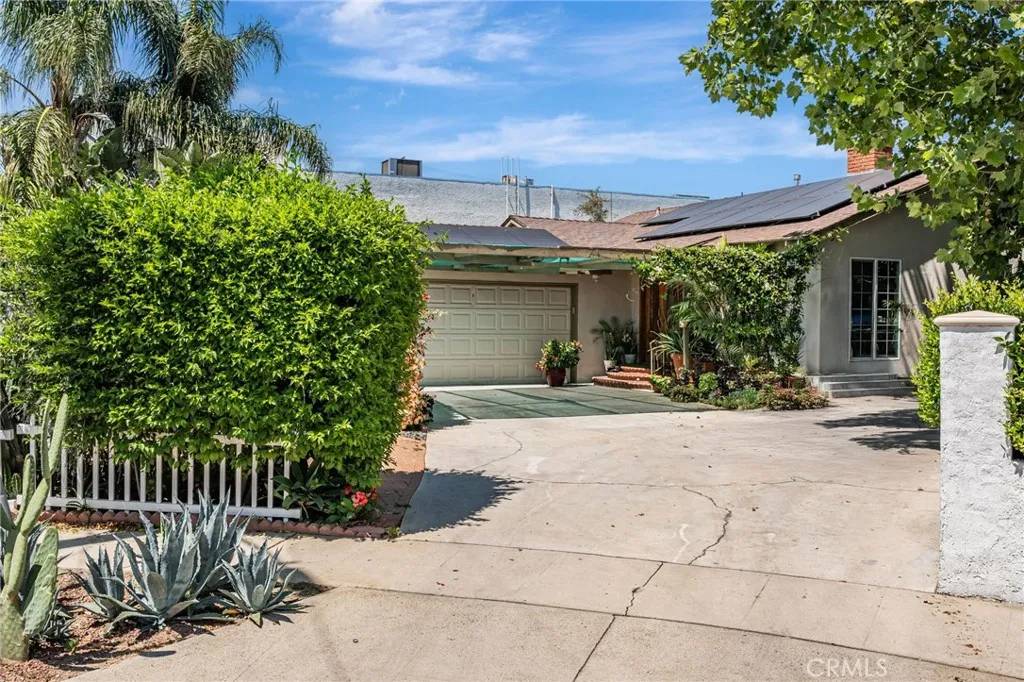 Van Nuys, CA 91405,7134 Stansbury Avenue