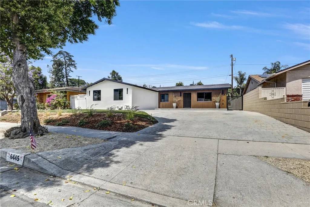 West Hills, CA 91307,6445 Neddy Avenue