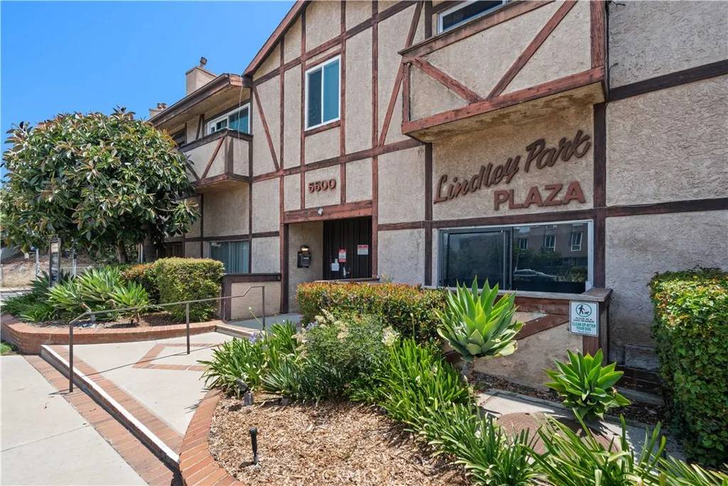 Encino, CA 91316,5500 Lindley Avenue #206
