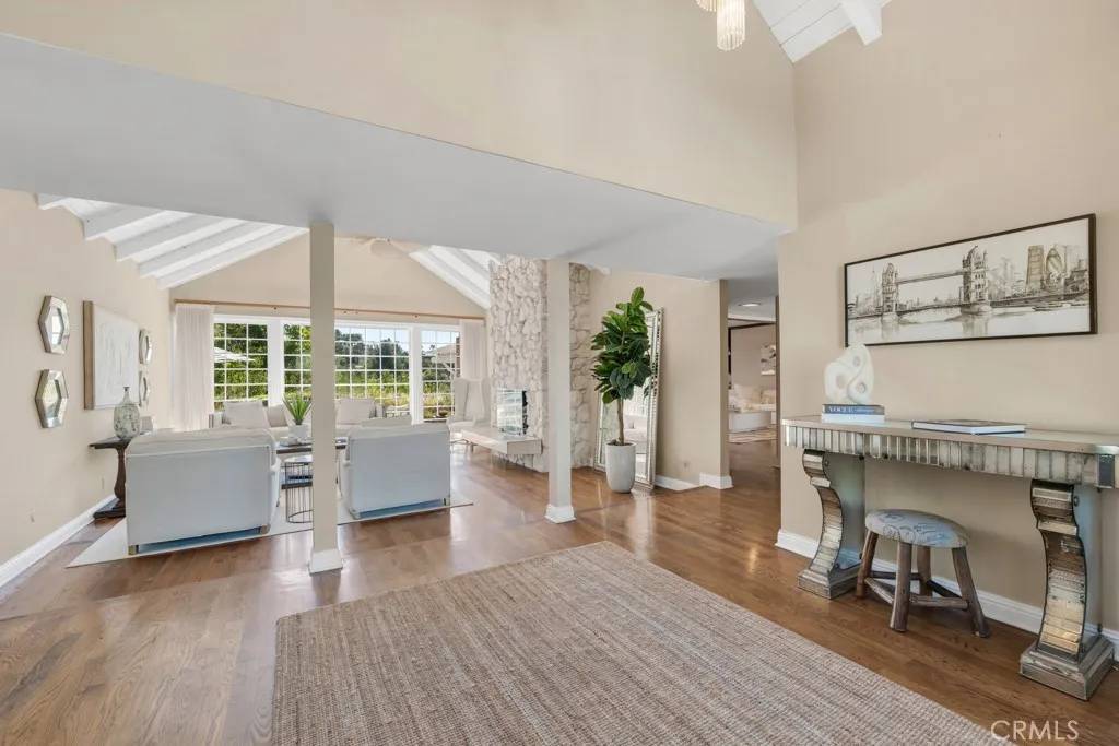 Encino, CA 91316,4423 Portico Place