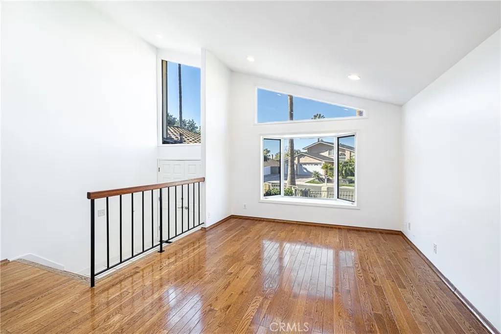 Thousand Oaks, CA 91360,2912 Canna Street