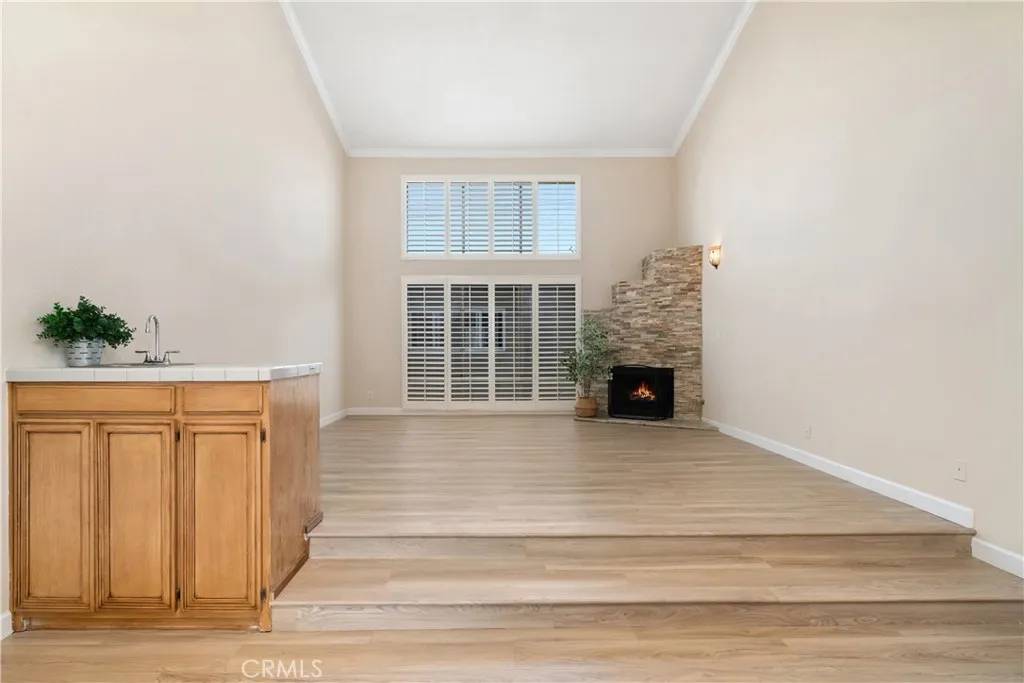 Sherman Oaks, CA 91403,14853 Hartsook Street #106