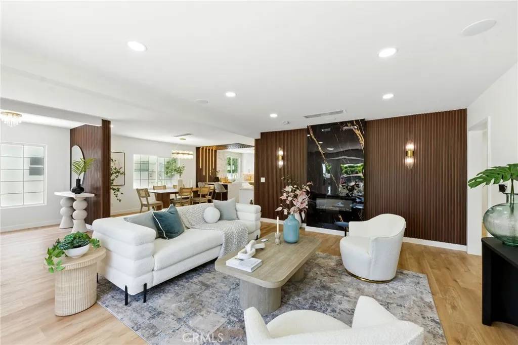 Valley Glen, CA 91401,6119 Longridge Avenue