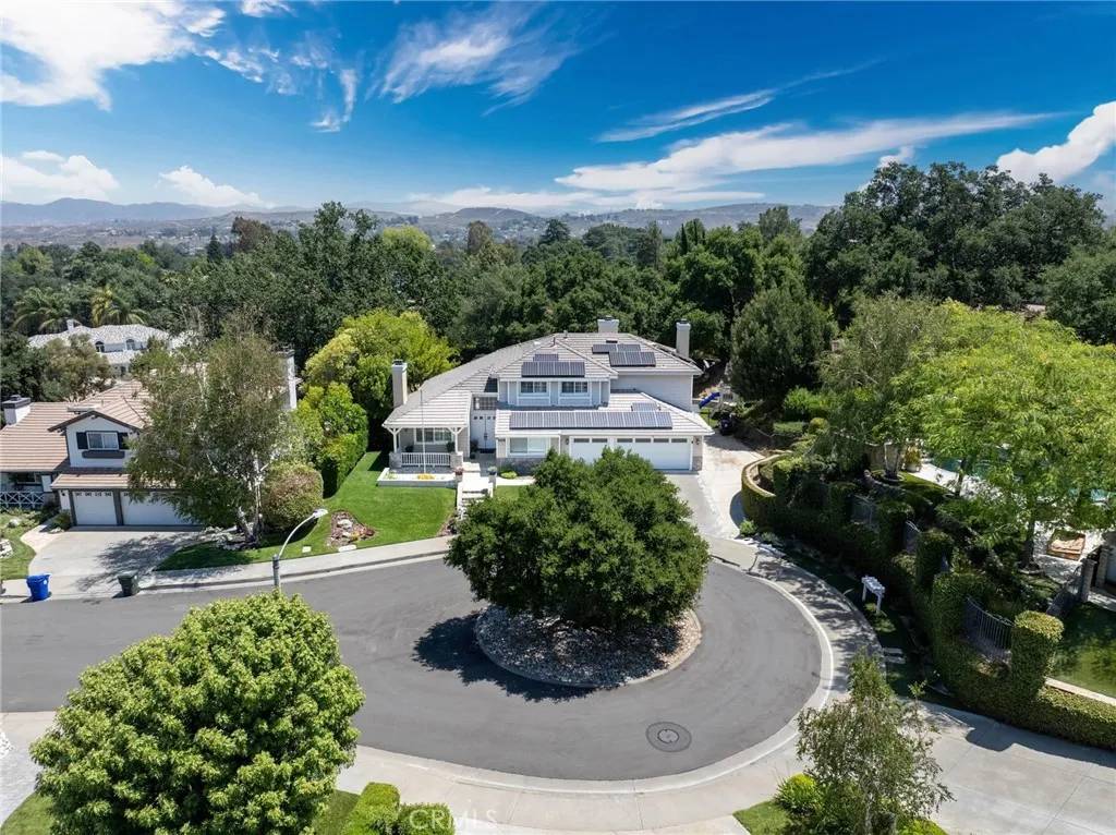 Newhall, CA 91321,24576 Lola Lane