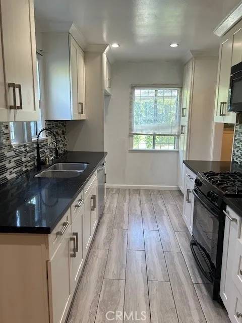 Tarzana, CA 91335,18409 Bessemer Street