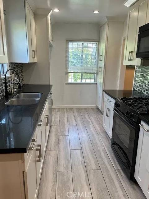Tarzana, CA 91335,18409 Bessemer Street
