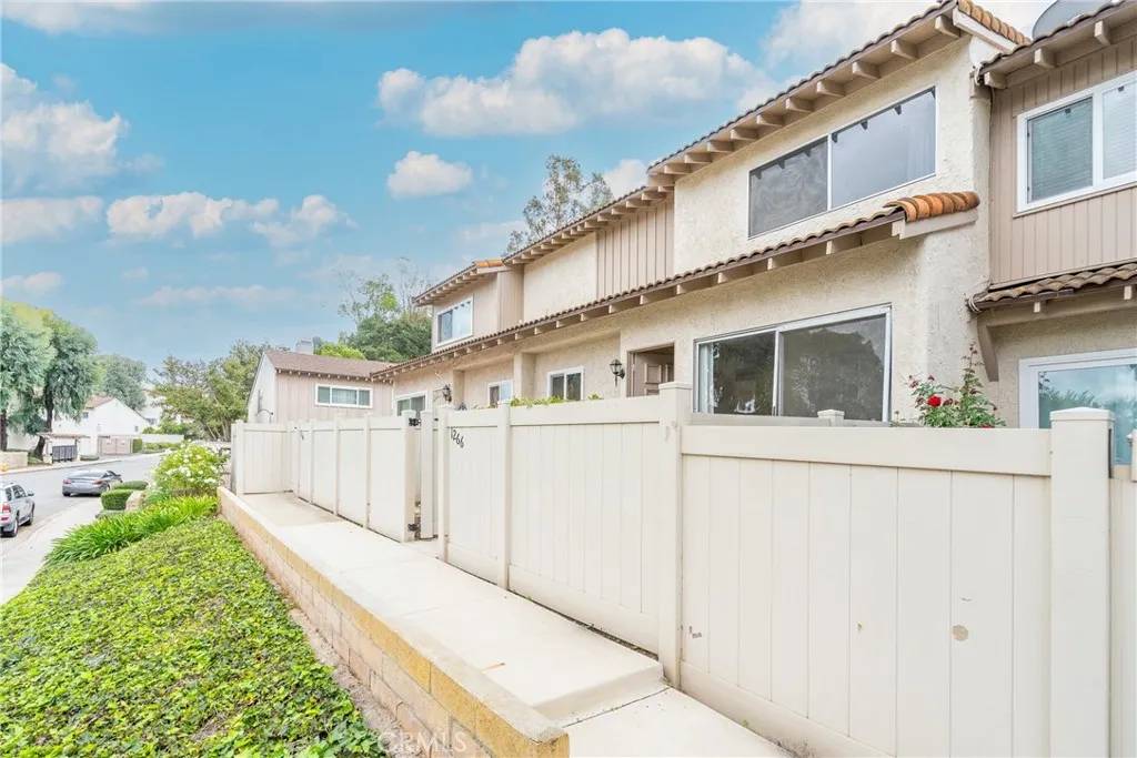 Newbury Park, CA 91320,1266 Ramona Drive