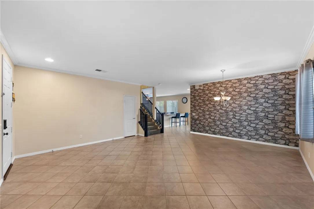Lake Elsinore, CA 92530,19890 Parkwood Drive