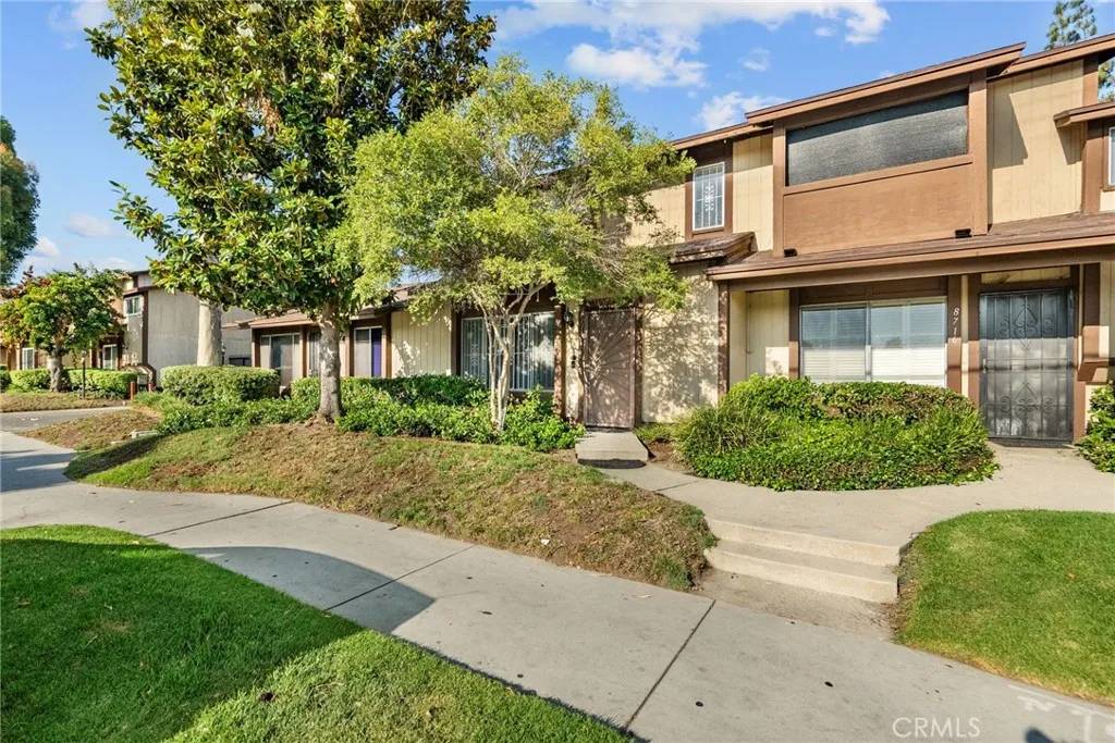 Panorama City, CA 91402,8718 Willis Avenue #34