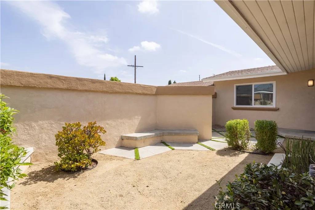 Mission Hills (san Fernando), CA 91345,14700 Clymer Street
