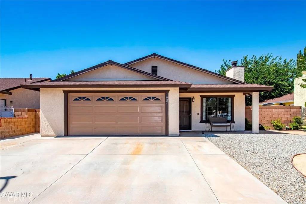 Lancaster, CA 93535,1037 Herzel Avenue