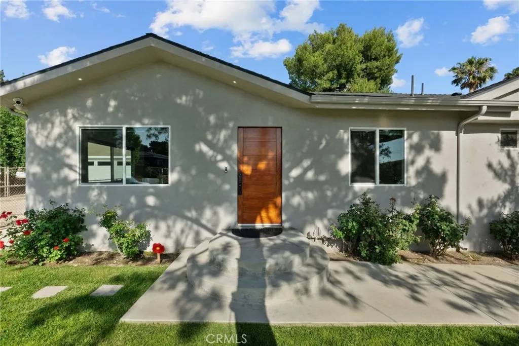 Tujunga, CA 91042,10772 Deliban Street