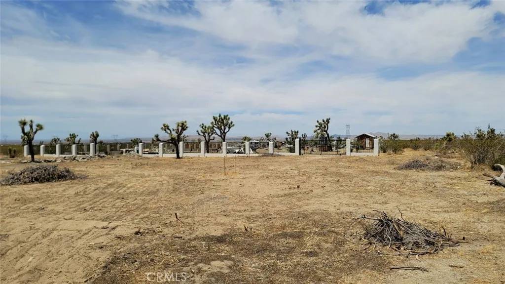 Llano, CA 93544,0 Pearblossom Hwy & 190th St E