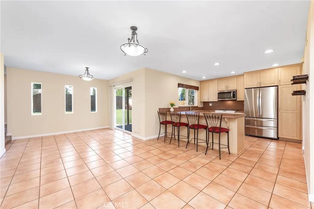 Simi Valley, CA 93063,1615 Barnes Street