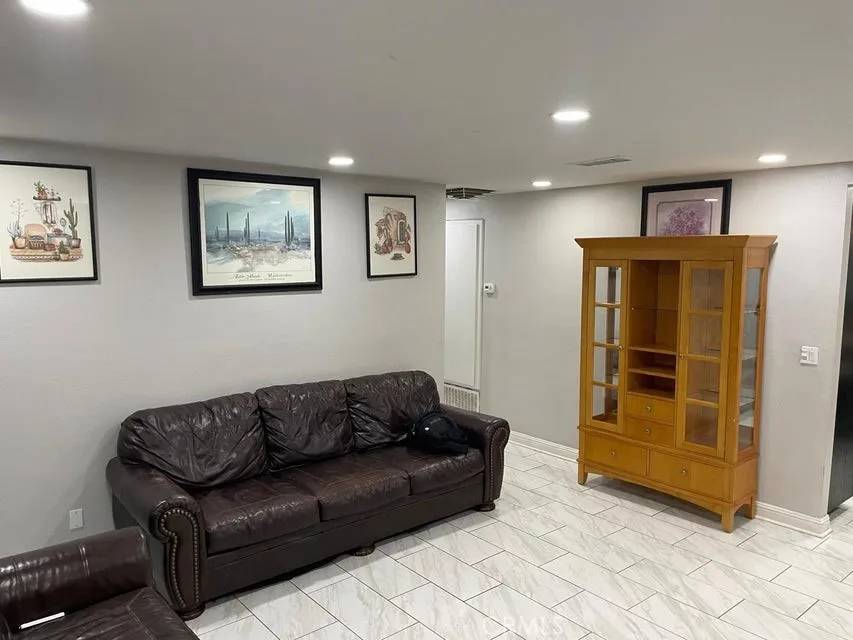 Palmdale, CA 93591,38950 164th Street East