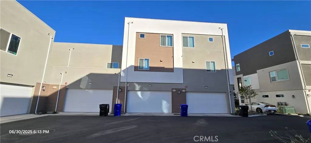 Valencia, CA 91381,26809 Keystone Loop