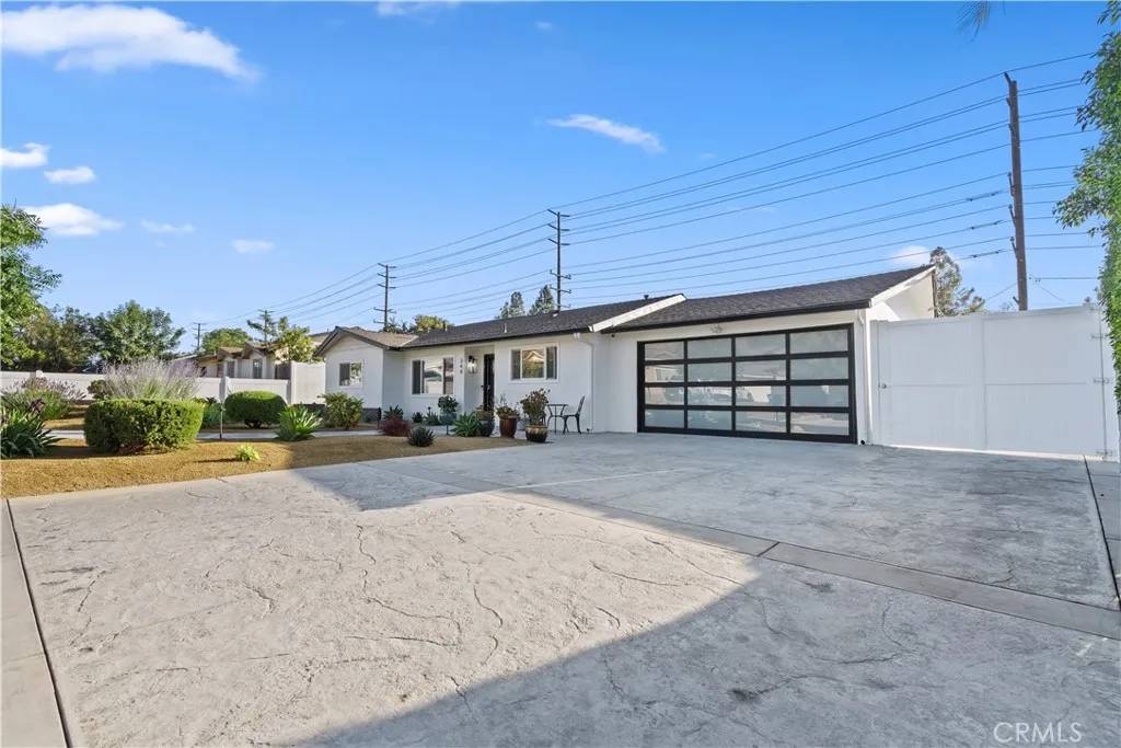 Thousand Oaks, CA 91360,344 Calle Jazmin
