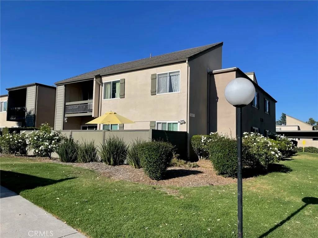 Valencia, CA 91355,24431 Trevino Drive #V10