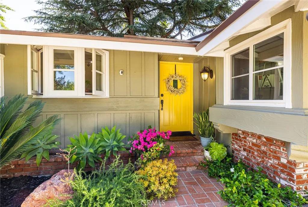 Sherwood Forest, CA 91325,8841 White Oak Avenue