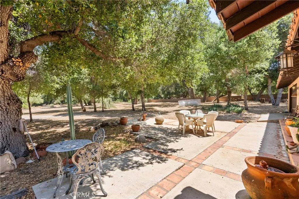 Castaic, CA 91384,31039 Hasley Canyon Road