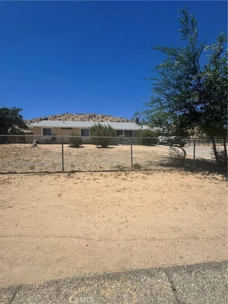 Lake Los Angeles, CA 93591,16840 Mackennas Gold Avenue