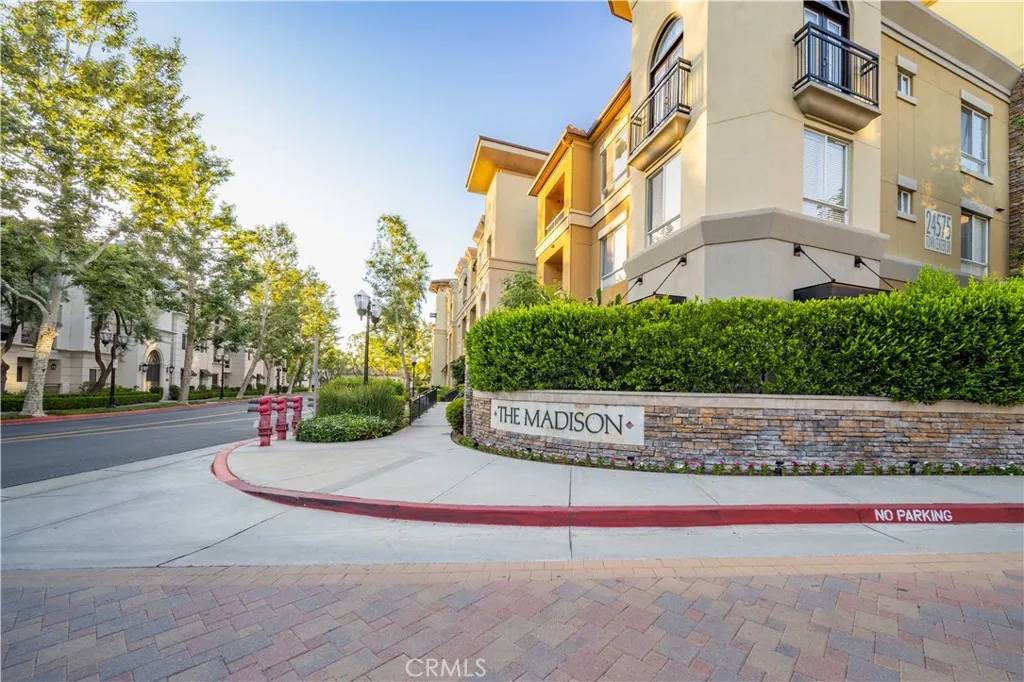 Valencia, CA 91355,24545 Town Center Drive #5201