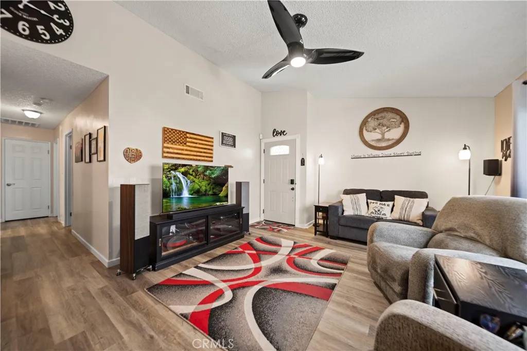 Canyon Country, CA 91387,28927 Rue Daniel