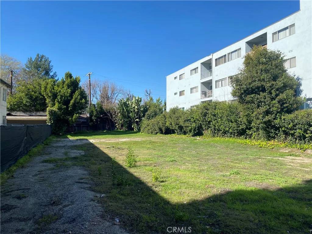Sherman Oaks, CA 91423,4615 Fulton