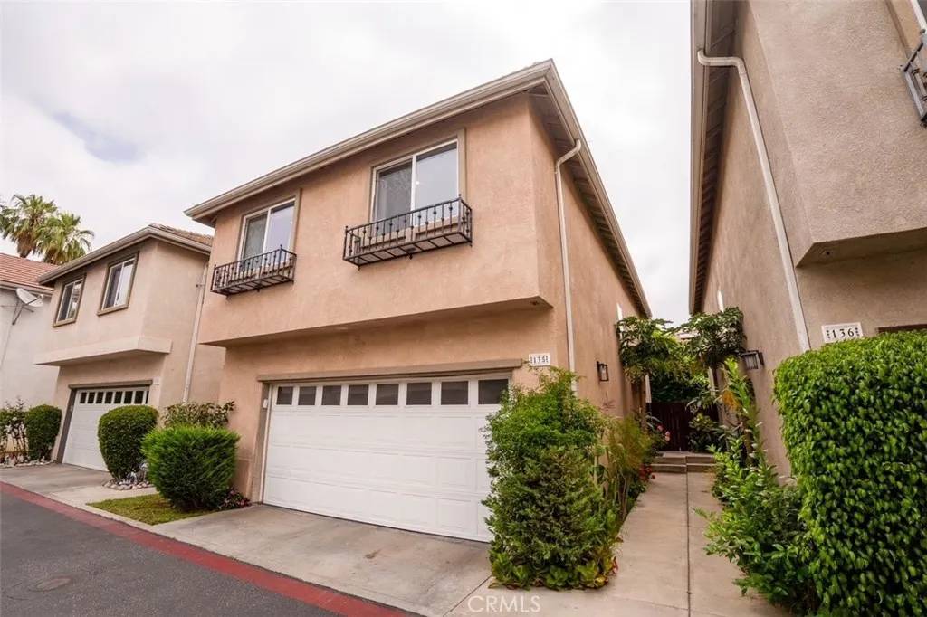 North Hills, CA 91343,8554 Burnet Avenue #135