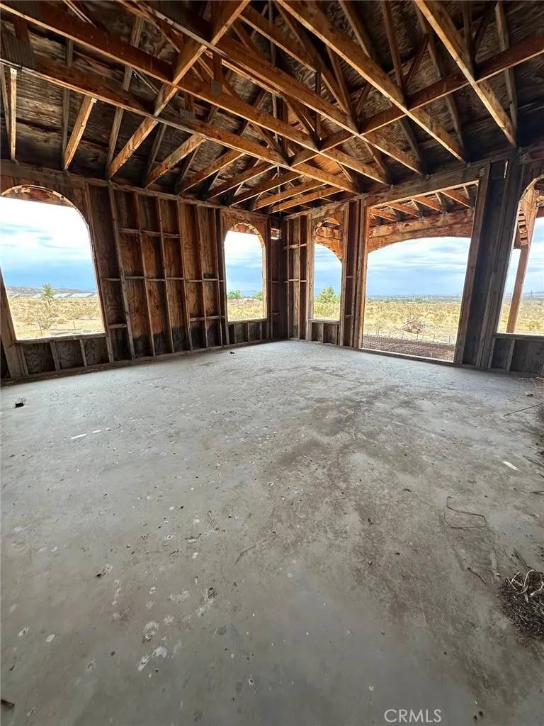 Pearblossom, CA 93553,33553 Longview Road